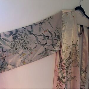 Floral Kimono Robe - Size Large